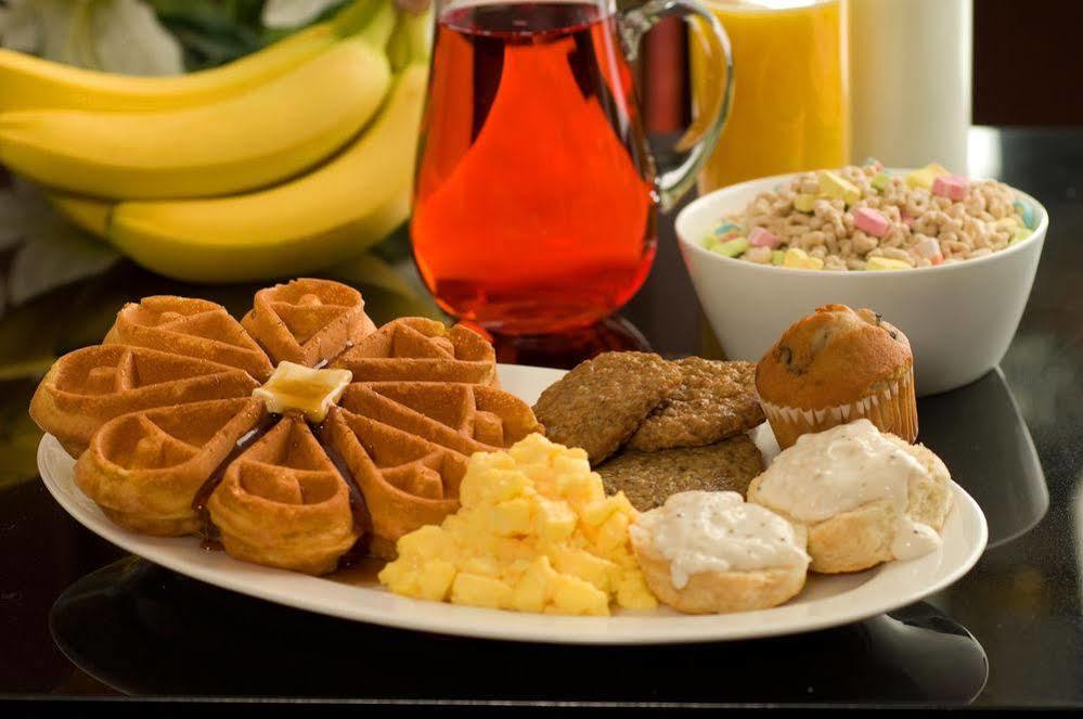 Drury Inn & Suites Atlanta מריאטה מראה חיצוני תמונה